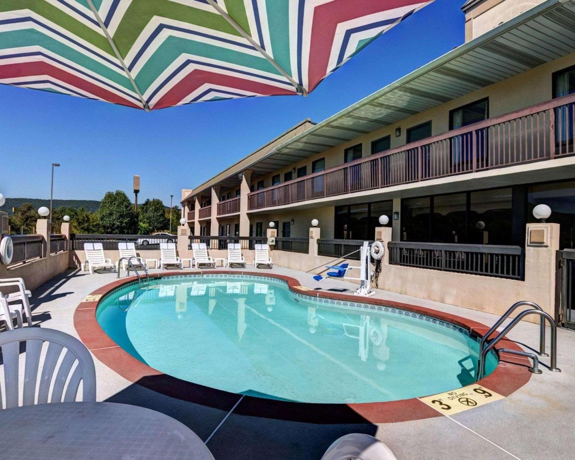Quality Inn Troutville - Roanoke North Luaran gambar