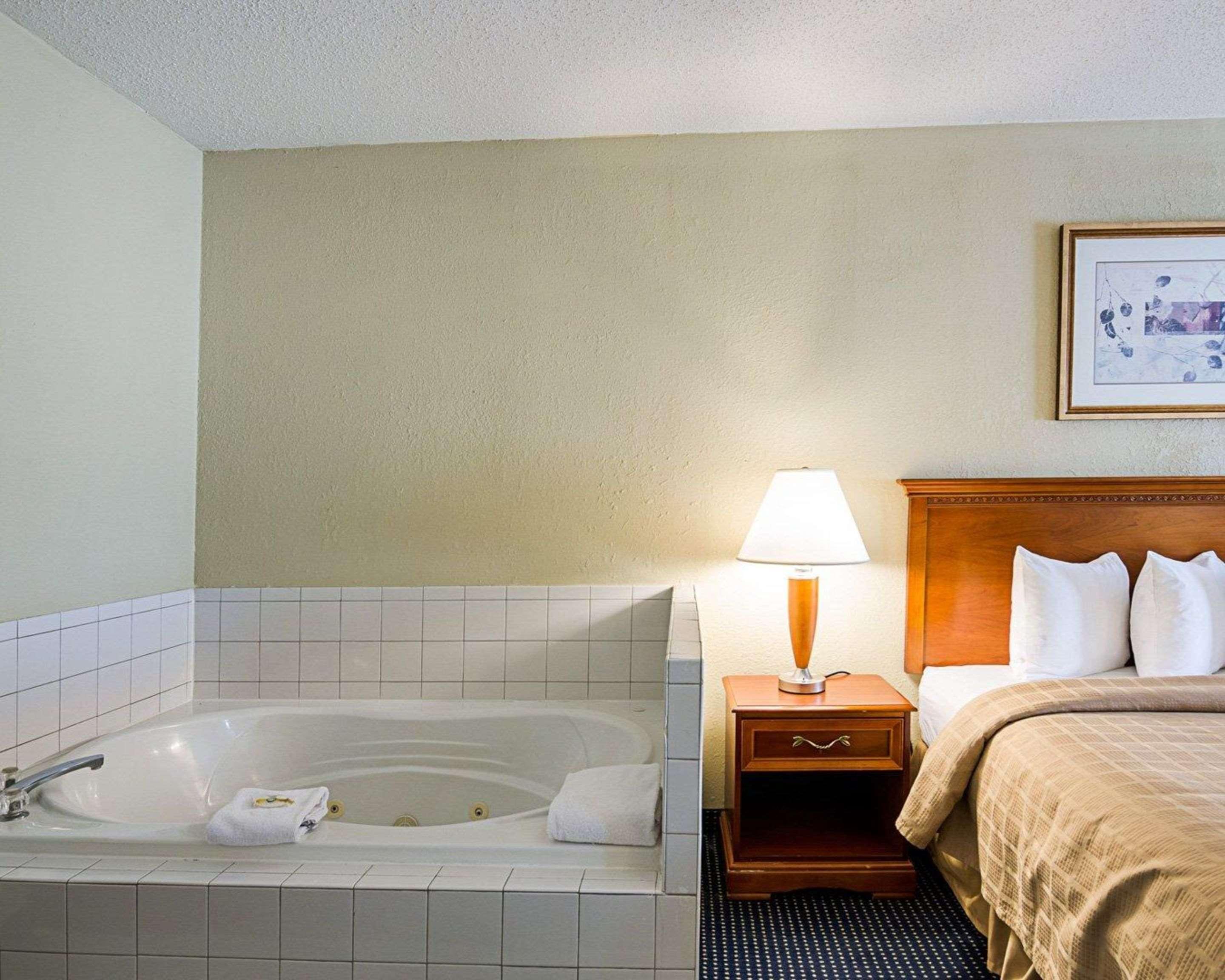 Quality Inn Troutville - Roanoke North Luaran gambar